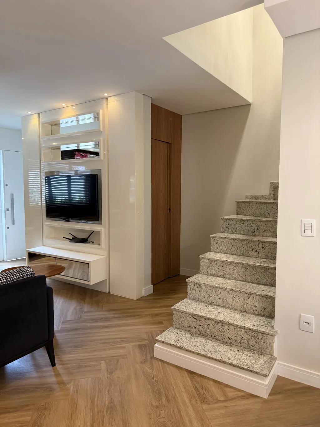 Casa residencial localizado no Centro, em rua sem saída em Pomerode. — foto 3