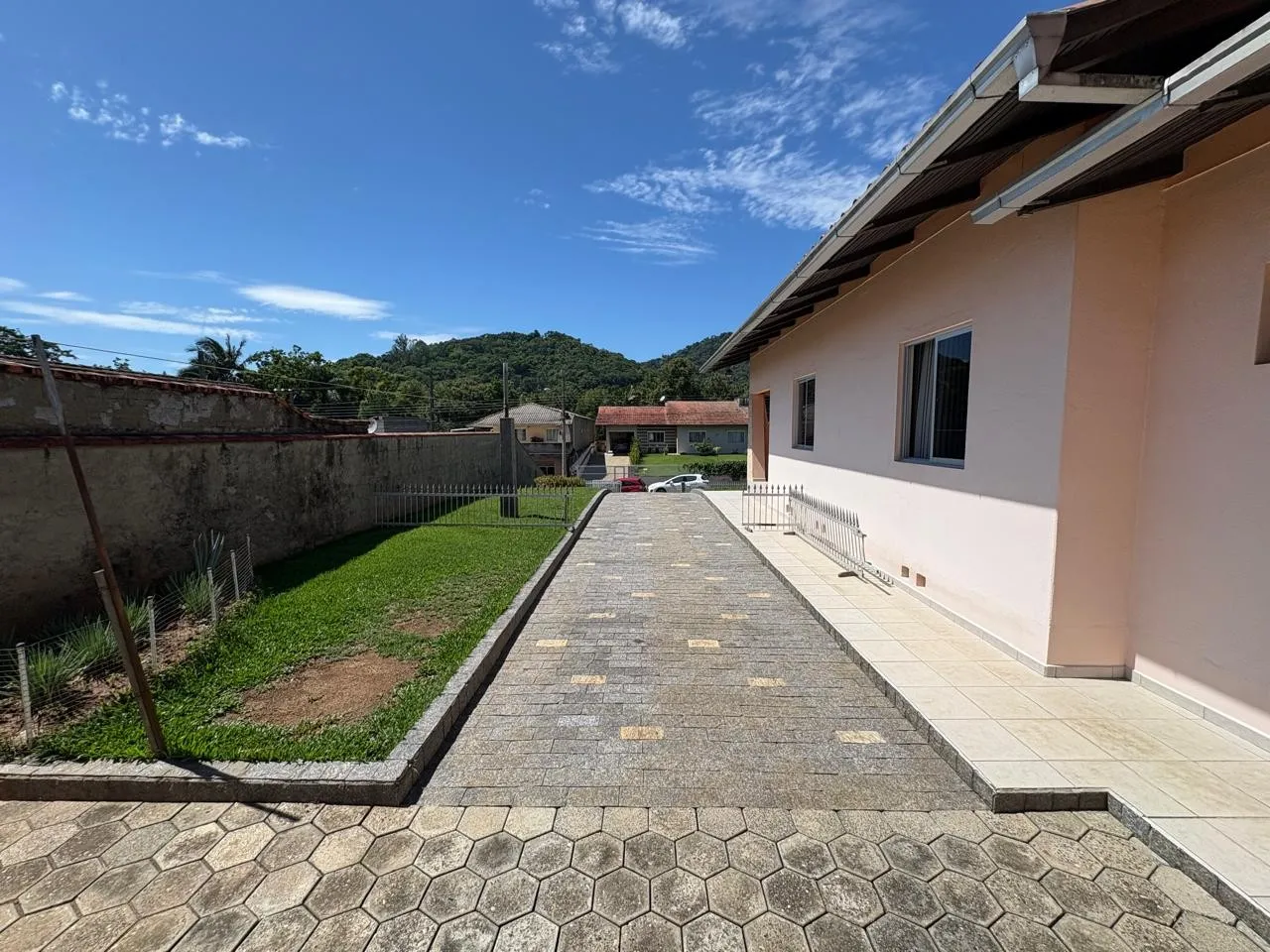 IMOVEL COMERCIAL + RESIDENCIAL EM TERRENO DE 4.567m COM PISCINA — foto 2