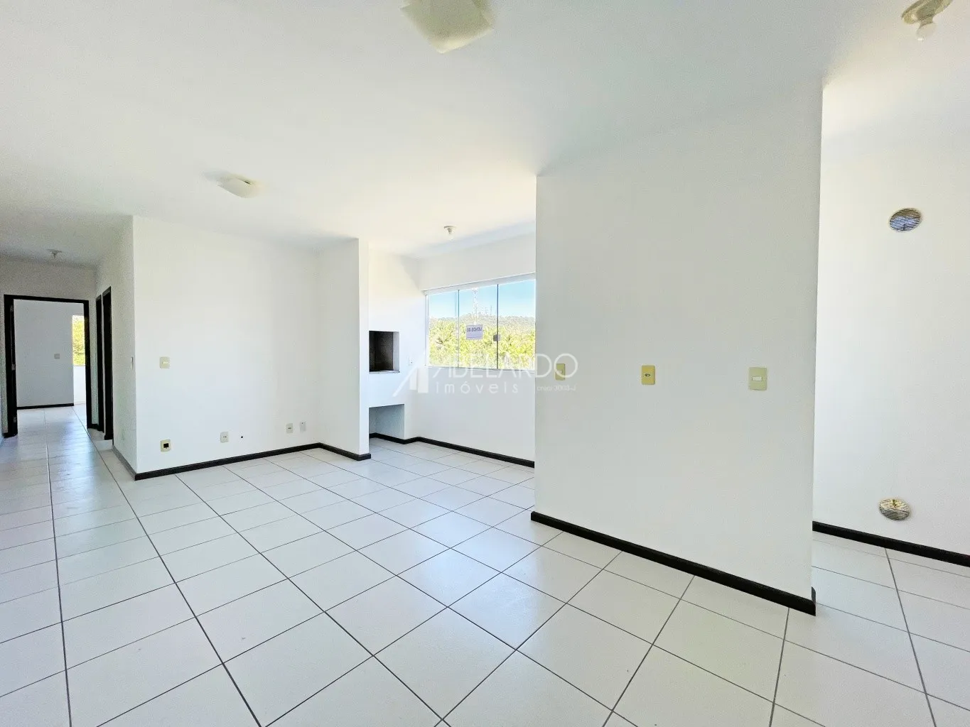 APARTAMENTO COM 2 DORMITÓRIOS, SENDO UMA SUITE - ITOUPAVA NORTE — foto 2