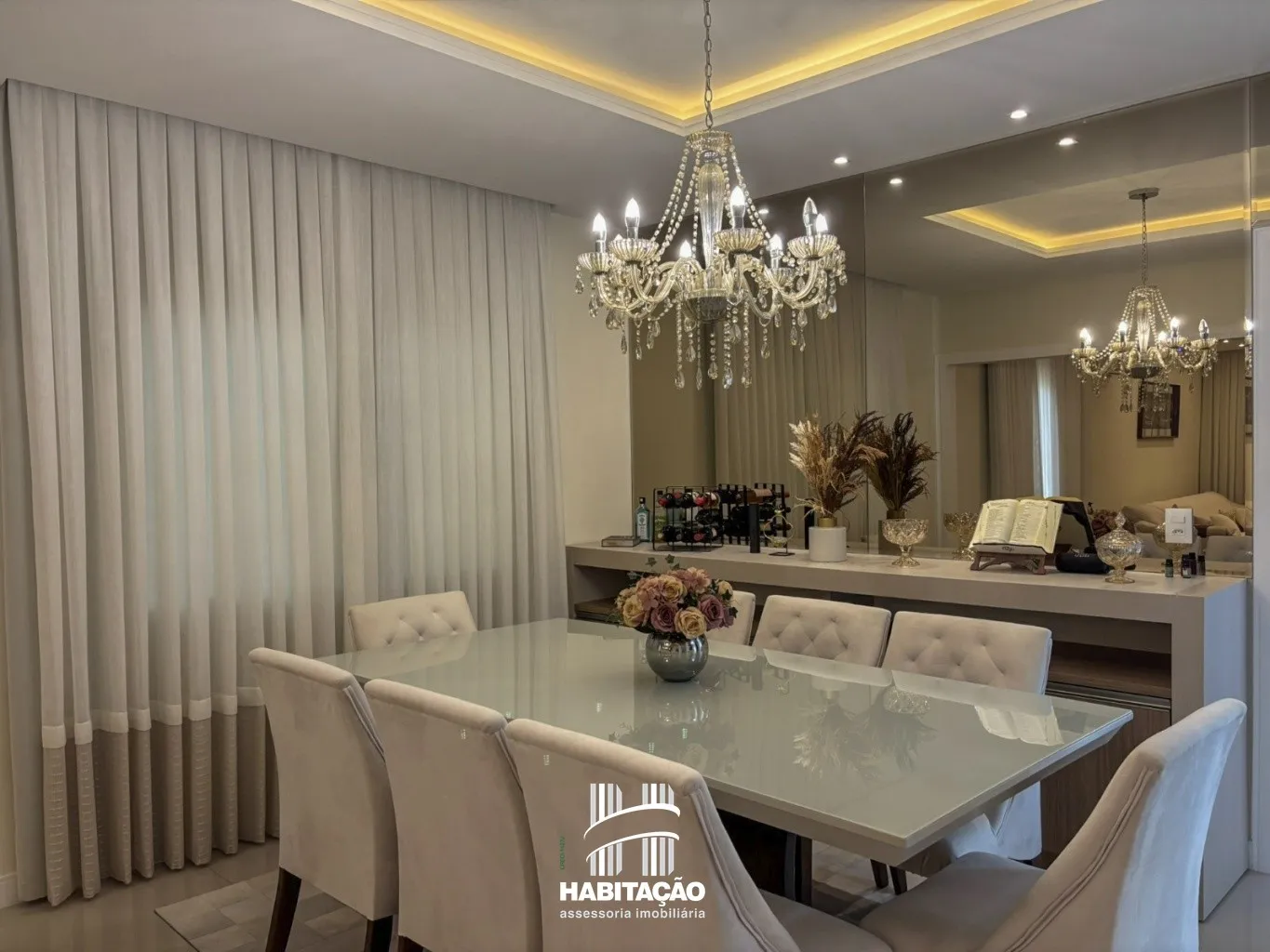 Casa mobiliada com piscina e espaço comercial — foto 5