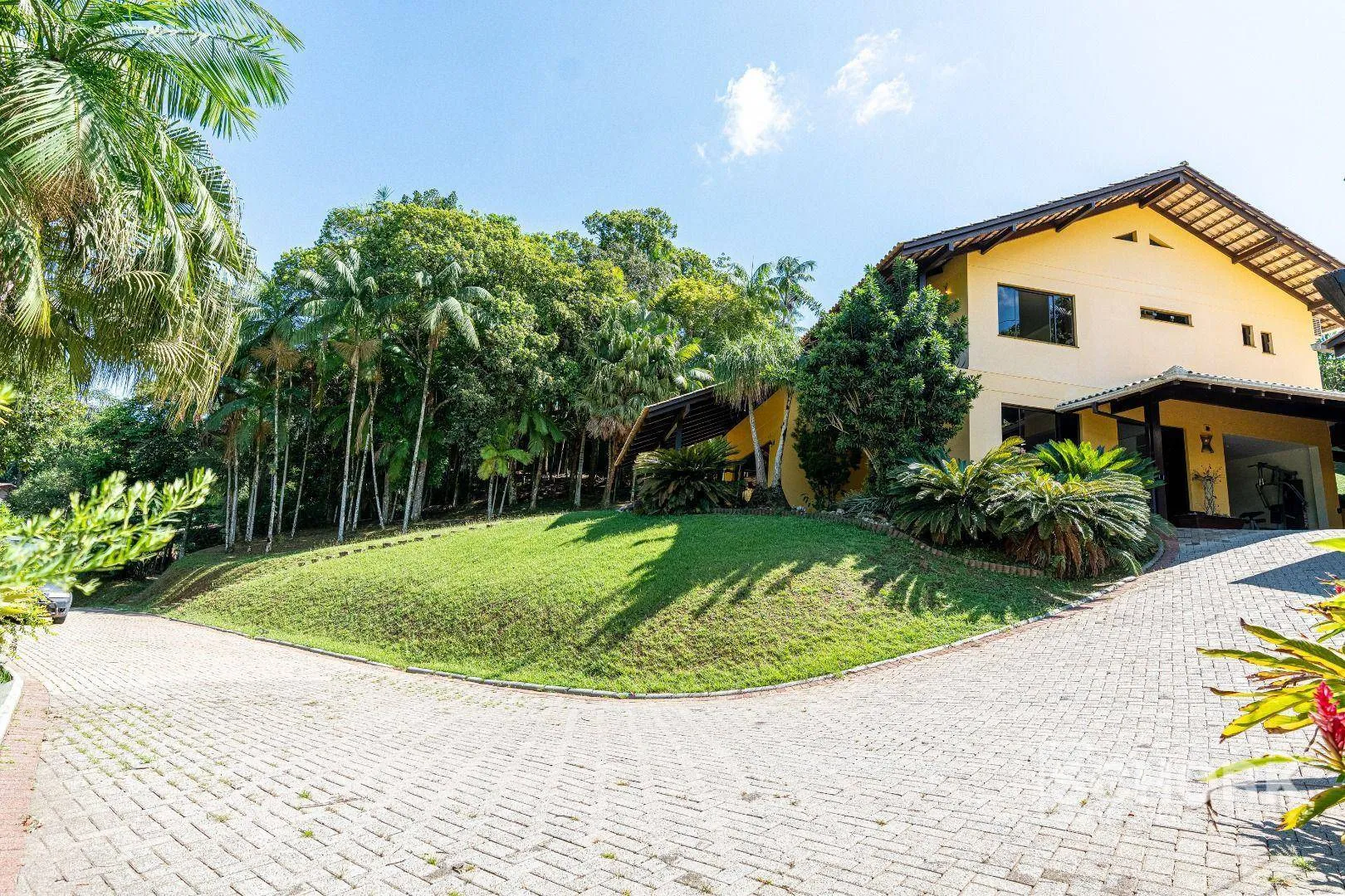 Casa com 3 dormitórios à venda, 479 m por R$ 1.690.000,00 - Badenfurt - Blumenau/SC — foto 3