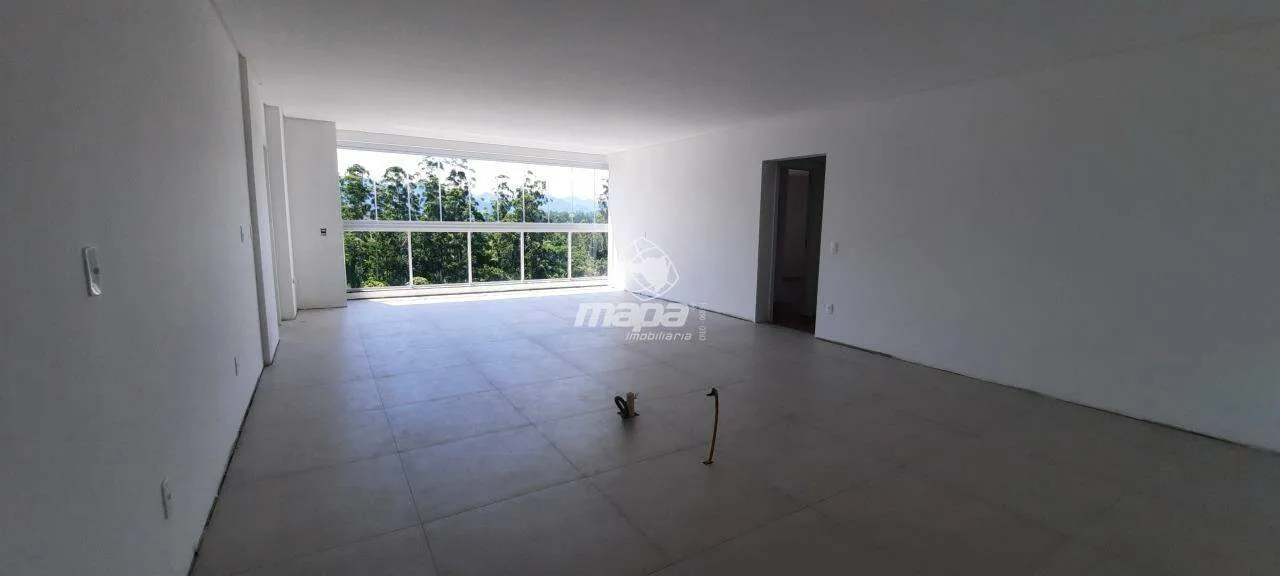 Apartamento com 3 suítes no centro de Timbó. — foto 2