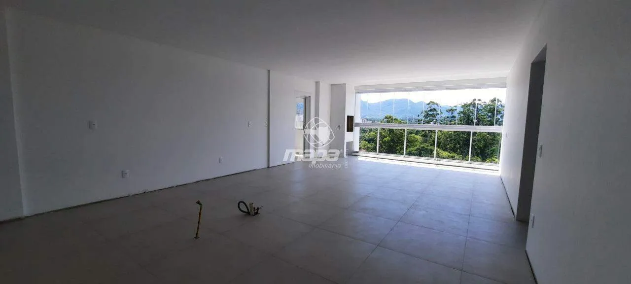 Apartamento com 3 suítes no centro de Timbó. — foto 3