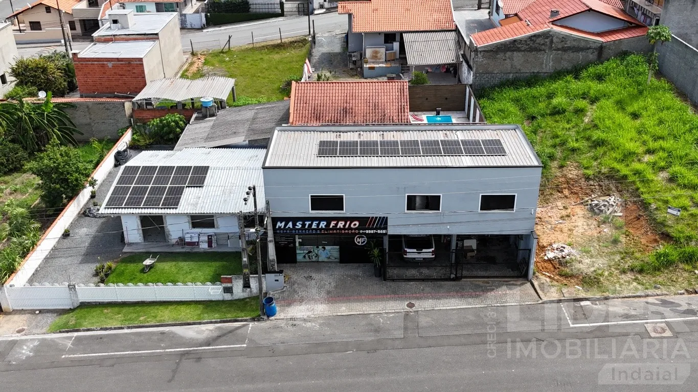 Casa com 271,02m de área construída com 3 dormitórios no bairro Tapajos - foto 1