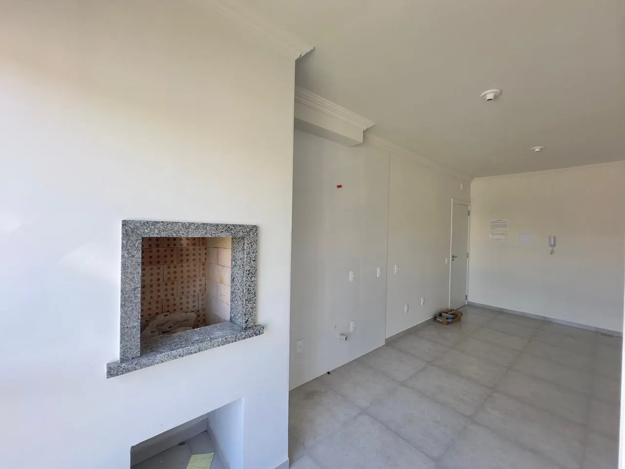 Apartamento residencial novo, recém-entregue, localizado no bairro Arapongas — foto 4