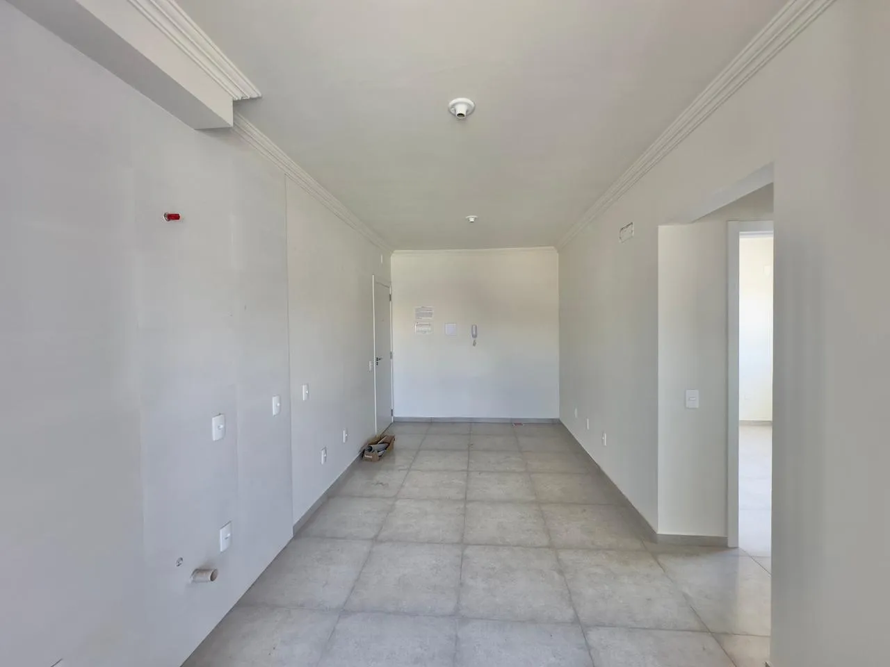 Apartamento residencial novo, recém-entregue, localizado no bairro Arapongas — foto 6