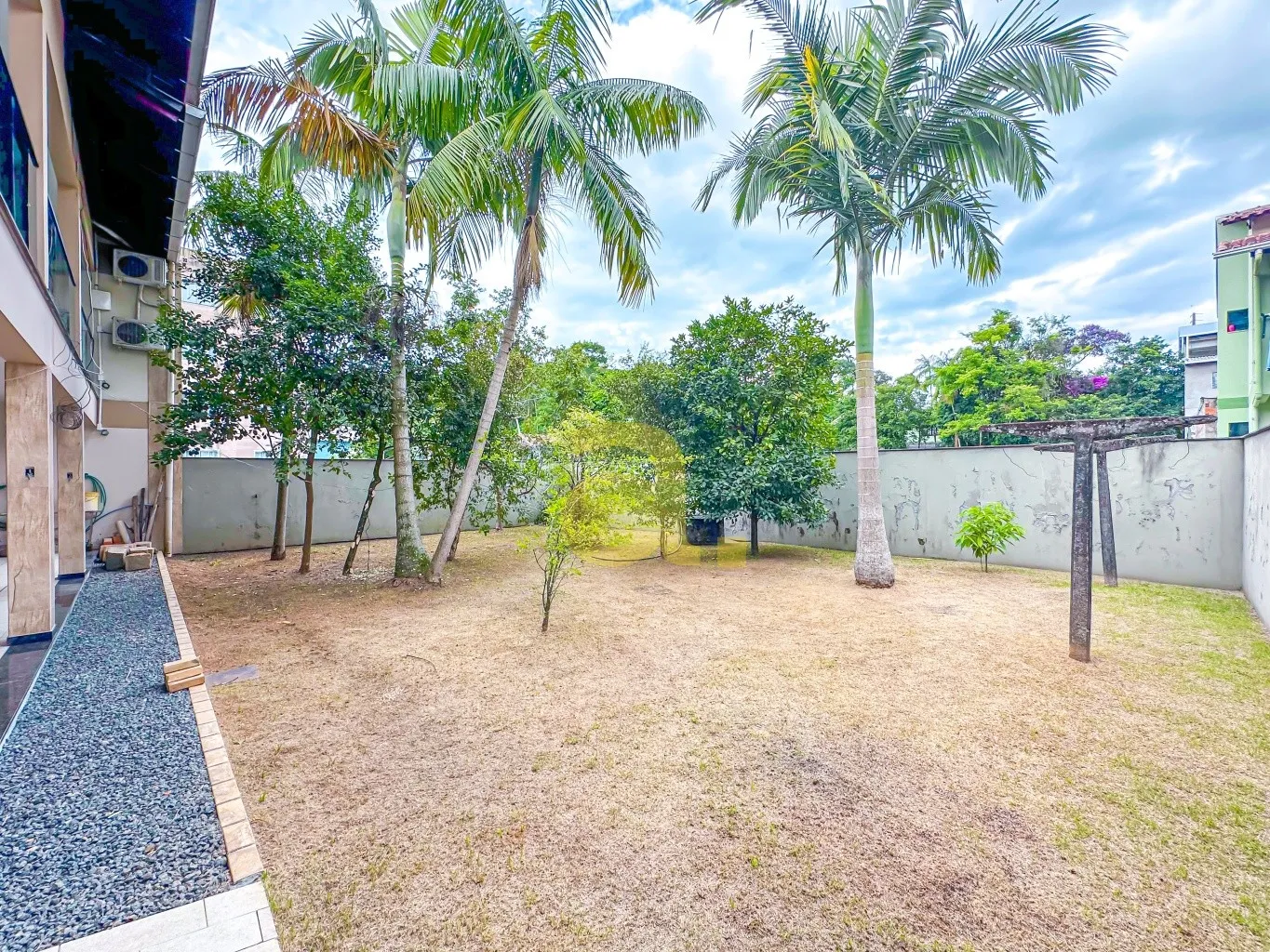 EXECELENTE CASA PARA LOCAÇÃO NO BAIRRO ITOUPAVAZINHA — foto 5