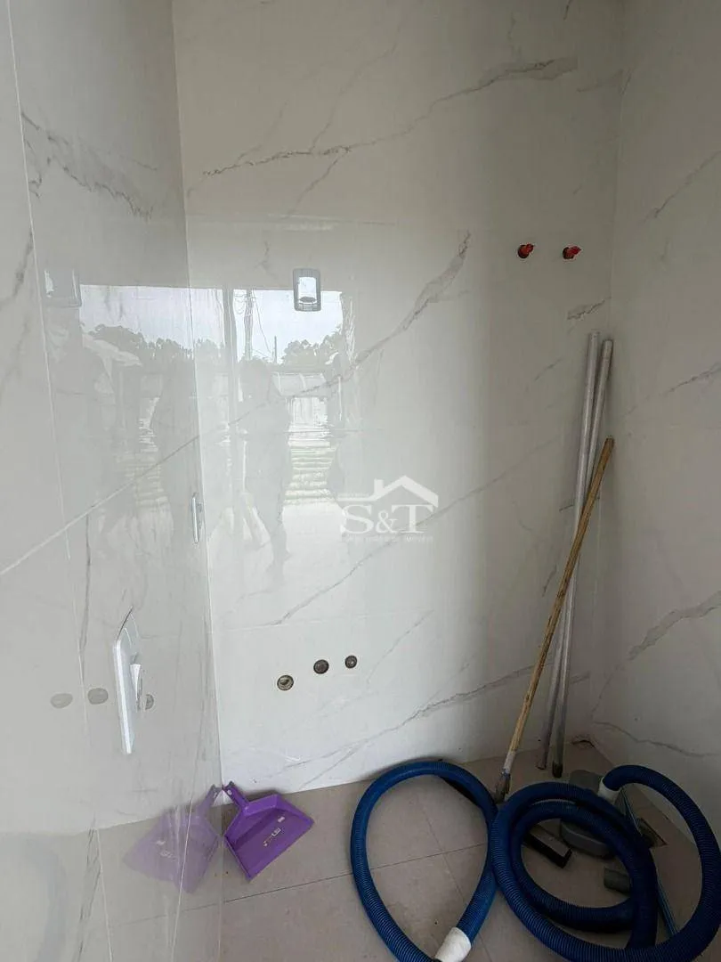 Linda Residência Quatro Dormitórios Piscina Escritura Pública Ingleses — foto 5