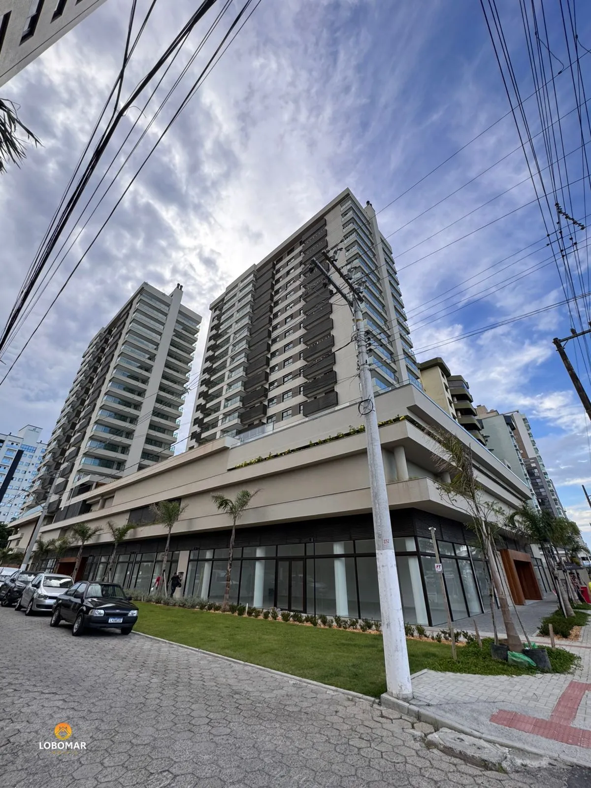 Apartamento frente mar, 3 dormitórios no Centro de Piçarras SC — foto 2