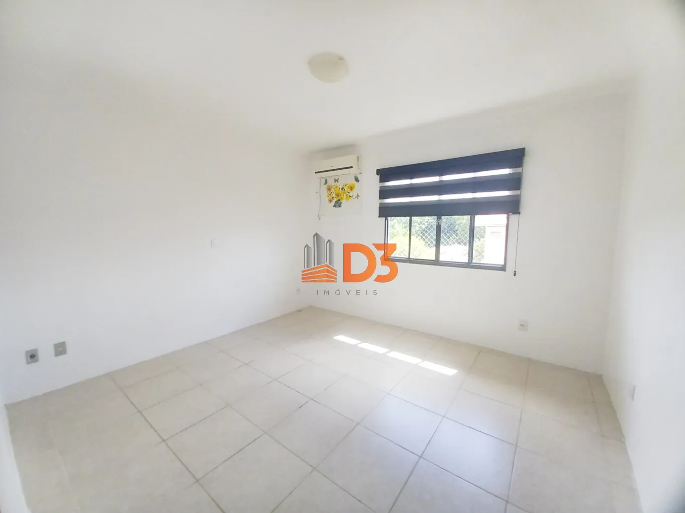Apartamento com 3 dormitórios e semi mobiliado na Água Verde — foto 4