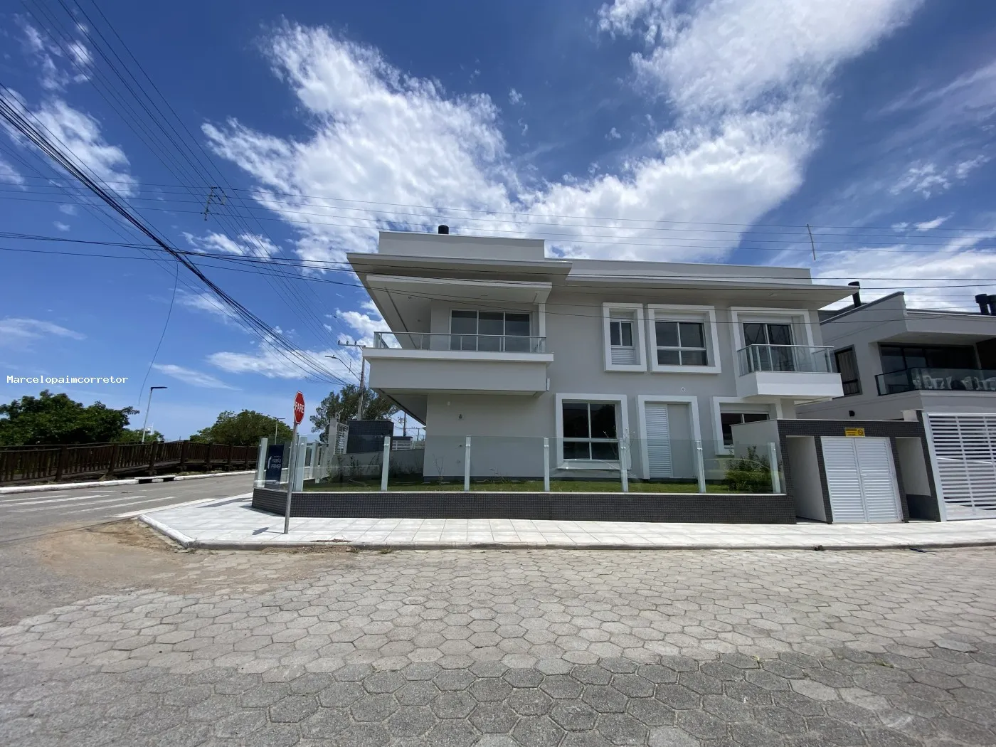 Apartamento para Venda em Palhoça, Praia do Sonho (Ens Brito), 2 dormitórios, 2 suítes, 3 banheiros, 2 vagas — foto 3