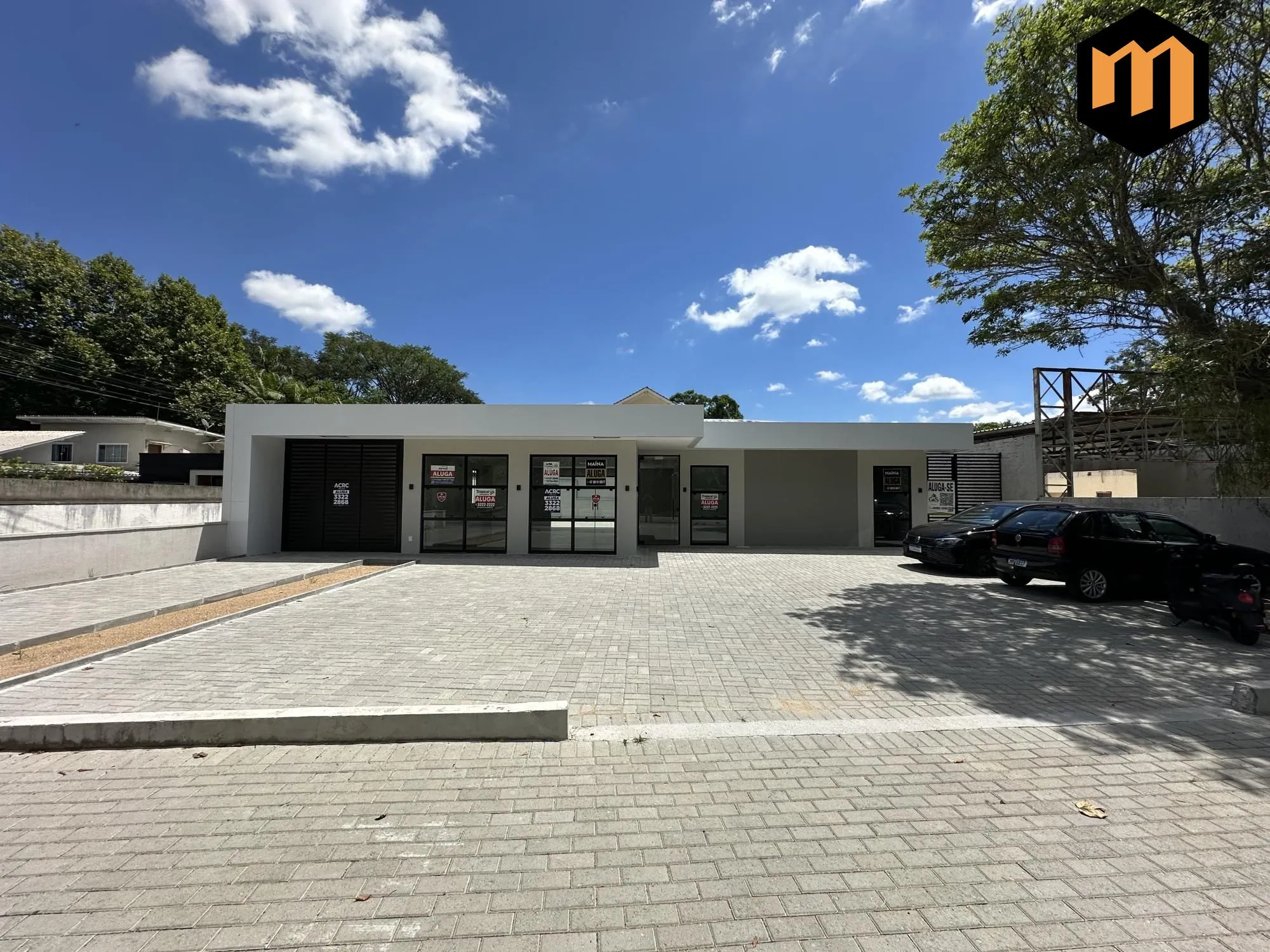 Sala Comercial Nova para Locação na rua Itajaí - Vorstadt - Blumenau/R$7.000,00 - foto 1