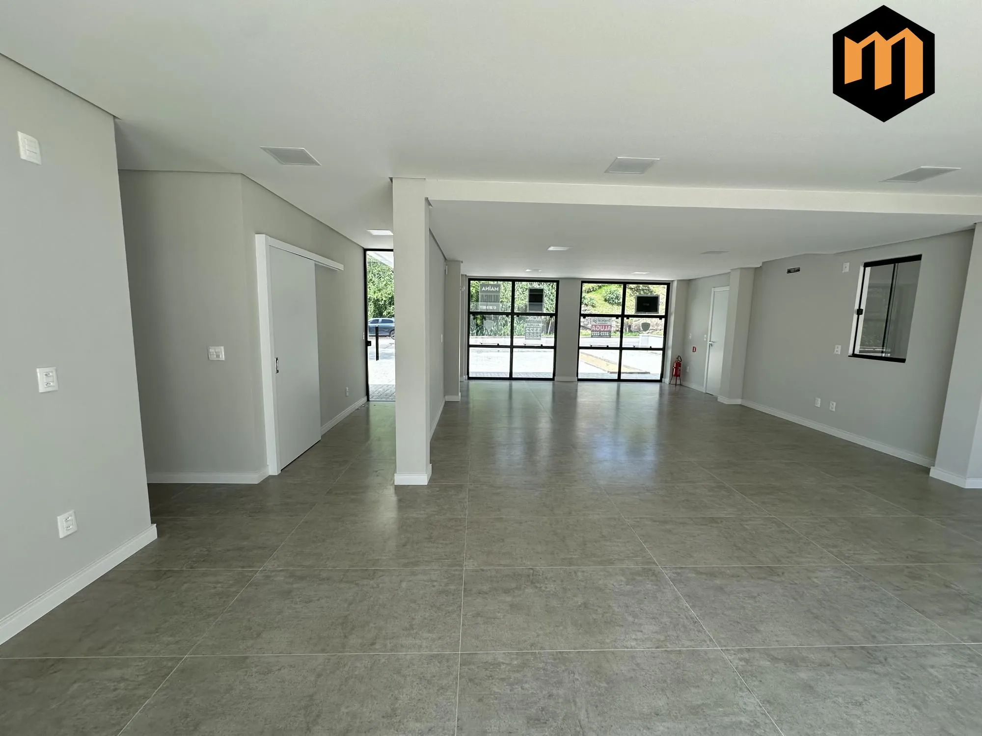 Sala Comercial Nova para Locação na rua Itajaí - Vorstadt - Blumenau/R$7.000,00 — foto 5