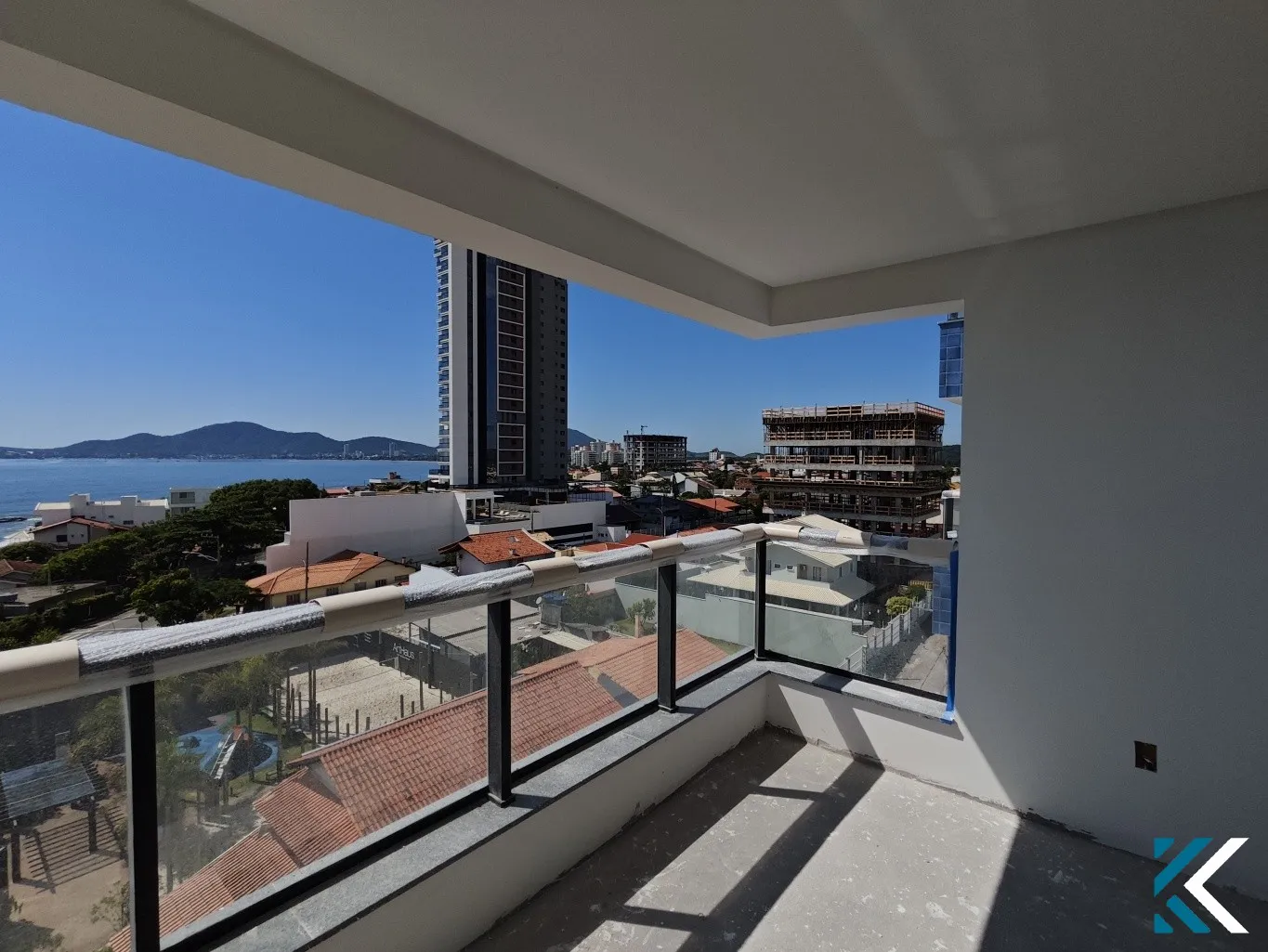 Apartamento Vista Mar em Penha | 2 Suítes e 91m Privativos — foto 2
