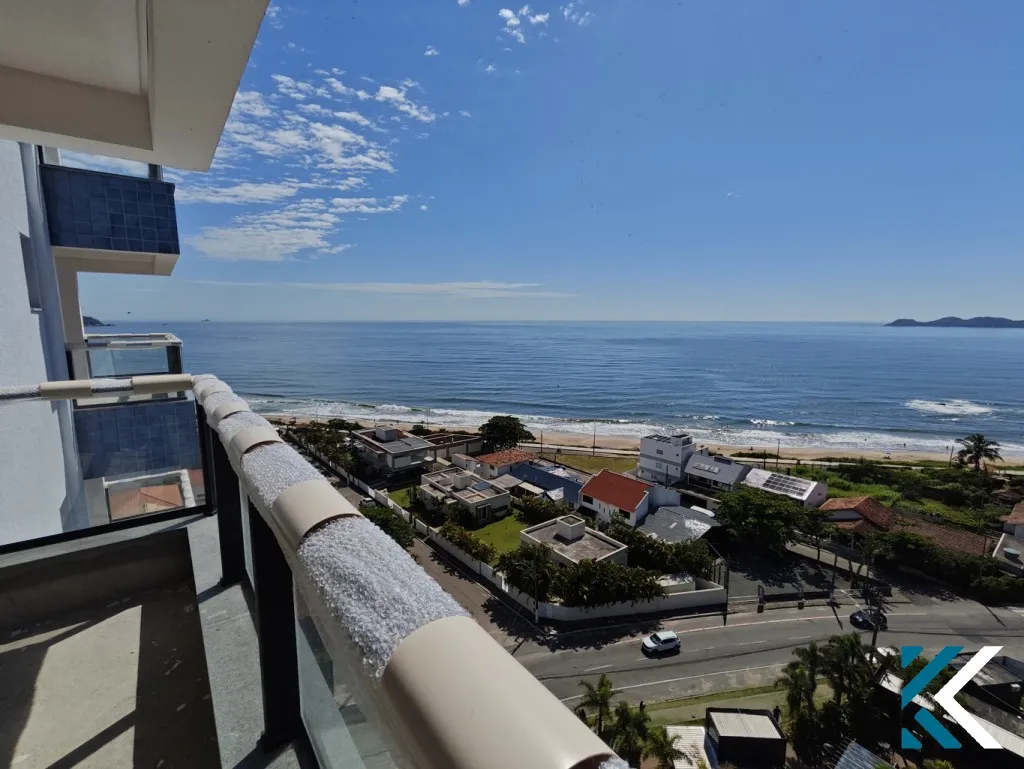 APARTAMENTO COM LINDA VISTA PARA O MAR NO CENTRO DE PENHA/SC — foto 3