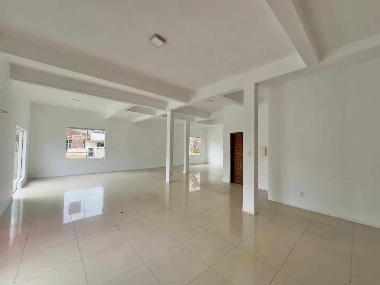 SALA COMERCIAL NO BAIRRO NAÇÕES — foto 5