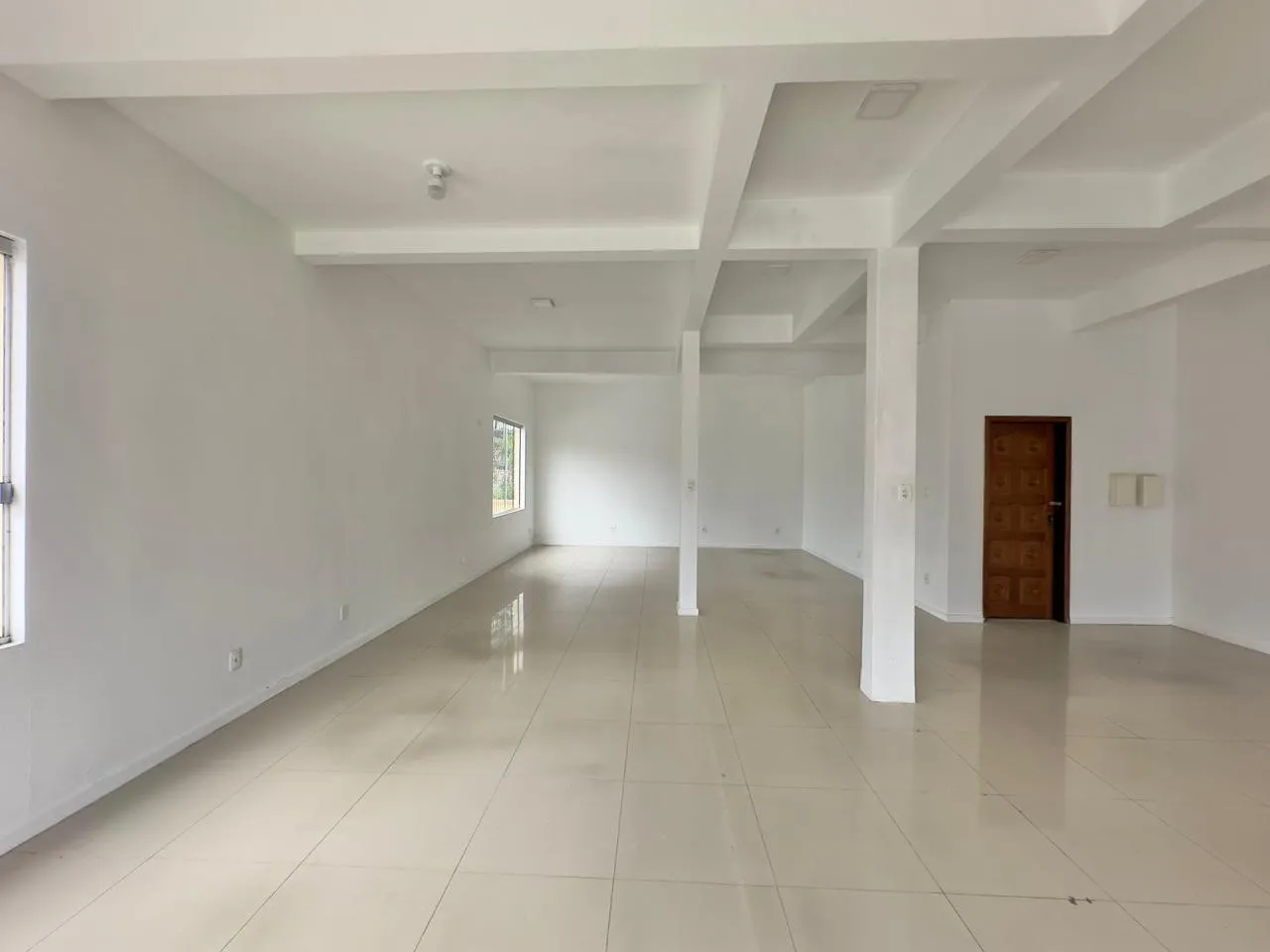 SALA COMERCIAL NO BAIRRO NAÇÕES — foto 6