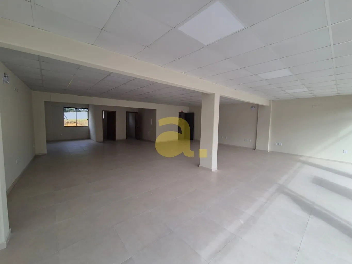 SALA COMERCIAL PARA ALUGAR NO BAIRRO VELHA DE 115m - foto 1