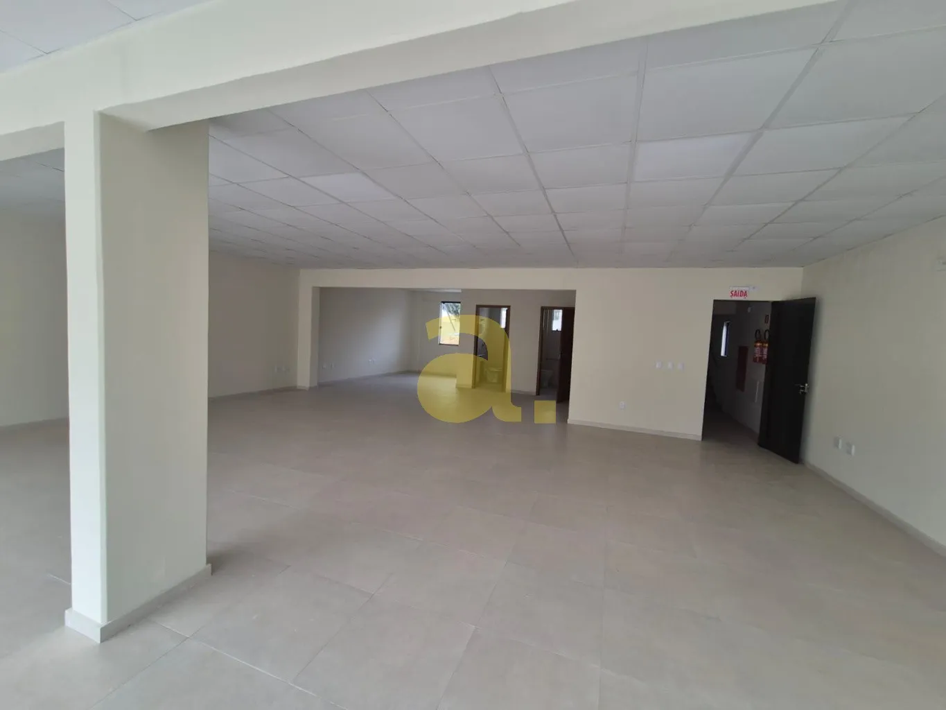 SALA COMERCIAL PARA ALUGAR NO BAIRRO VELHA DE 115m — foto 3