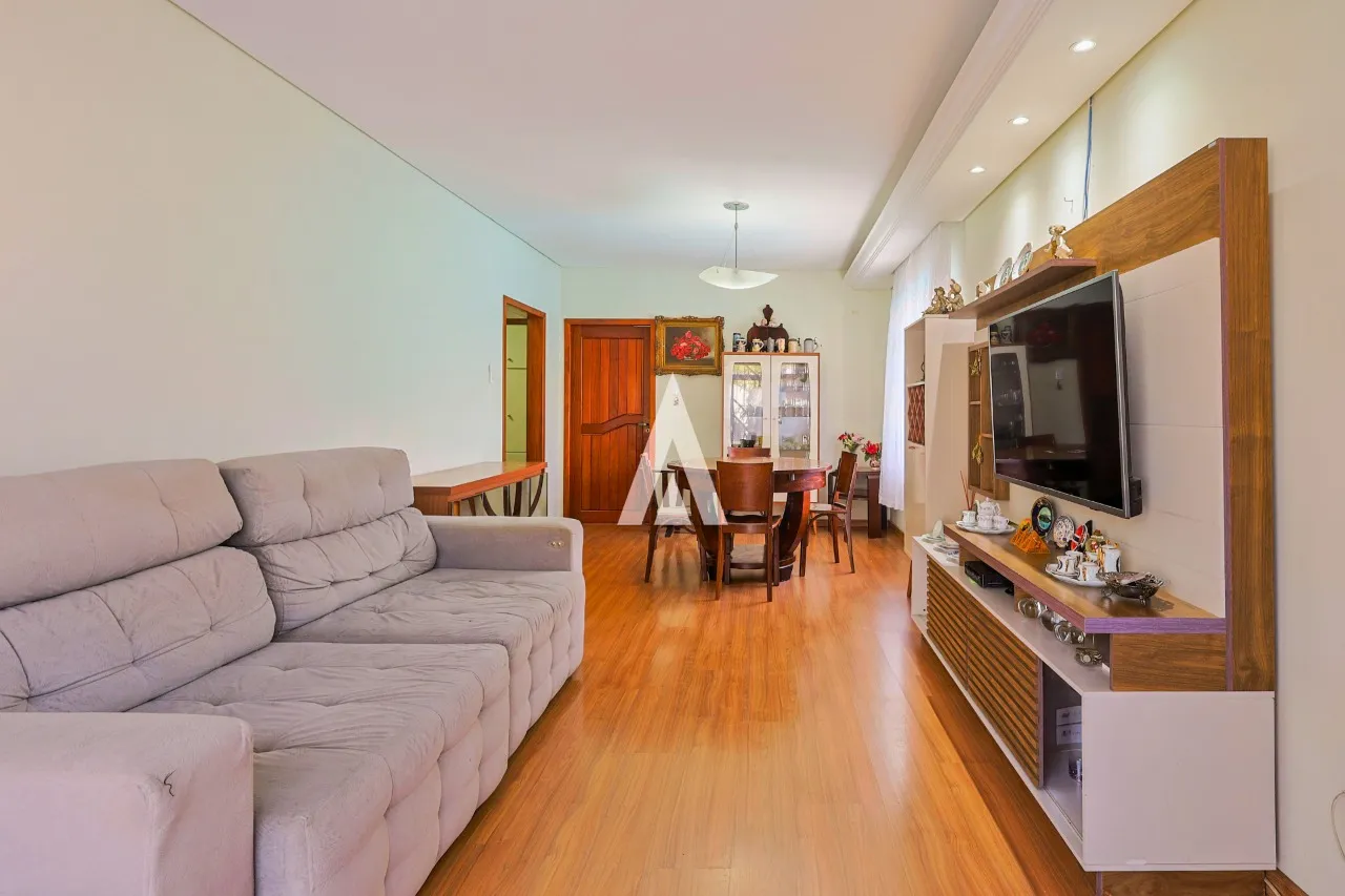 Casa com 4 quartos à venda no bairro Floresta em Joinville-SC por R$725.000,00. — foto 4