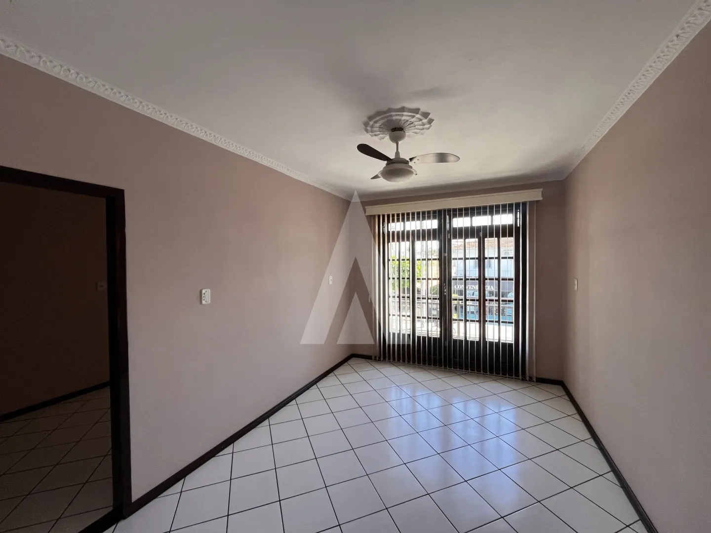 Casa residencial no piso superior com 4 quartos no bairro Iririu, Joinville — foto 7