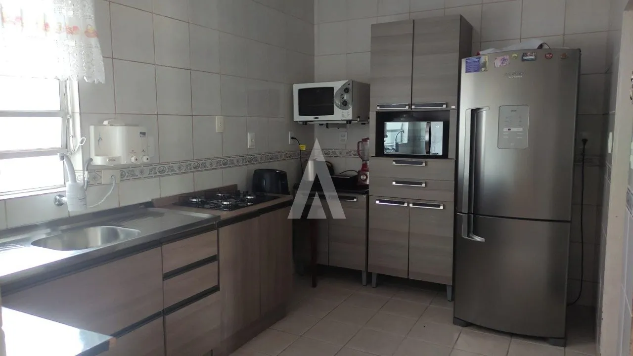 Casa à venda no bairro América em Joinville-SC por R$950.000,00. — foto 6