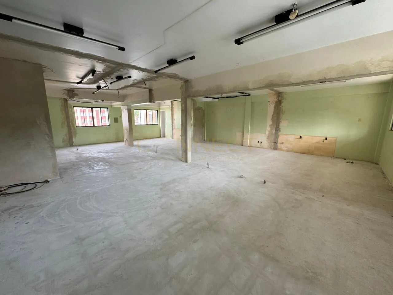 Sala Comercial no Centro de Blumenau/SC - foto 1