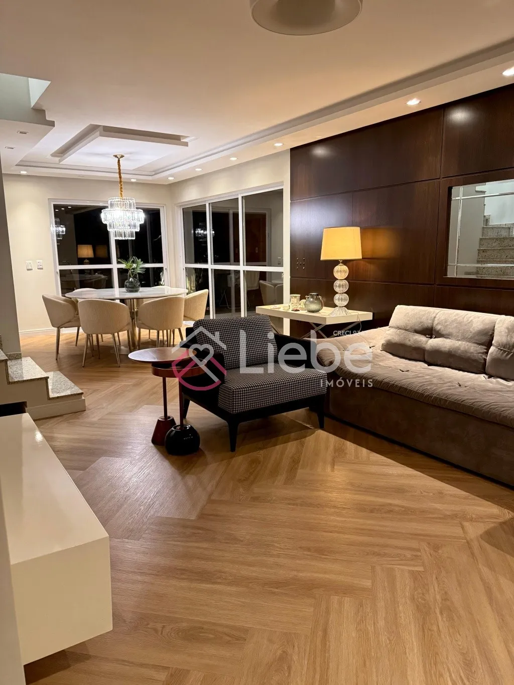 Casa Lindíssima em ótima localização no centro de Pomerode com 189,00m de área privativa. — foto 4