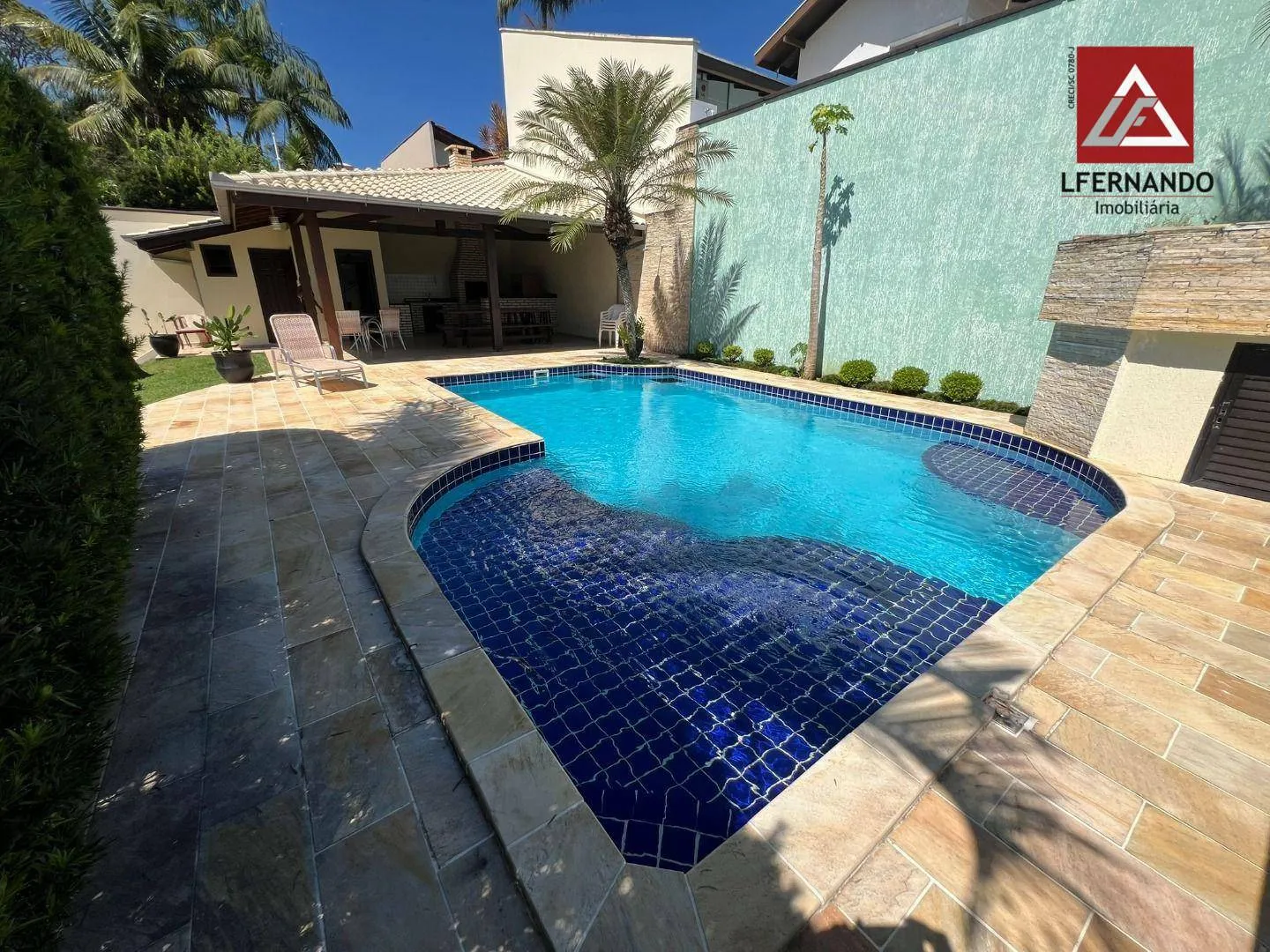 Casa de alto padrão com 3 dormitórios, sendo 1 suíte à venda, 403 m por R$ 2.300.000 - Fortaleza - Blumenau/SC - foto 1