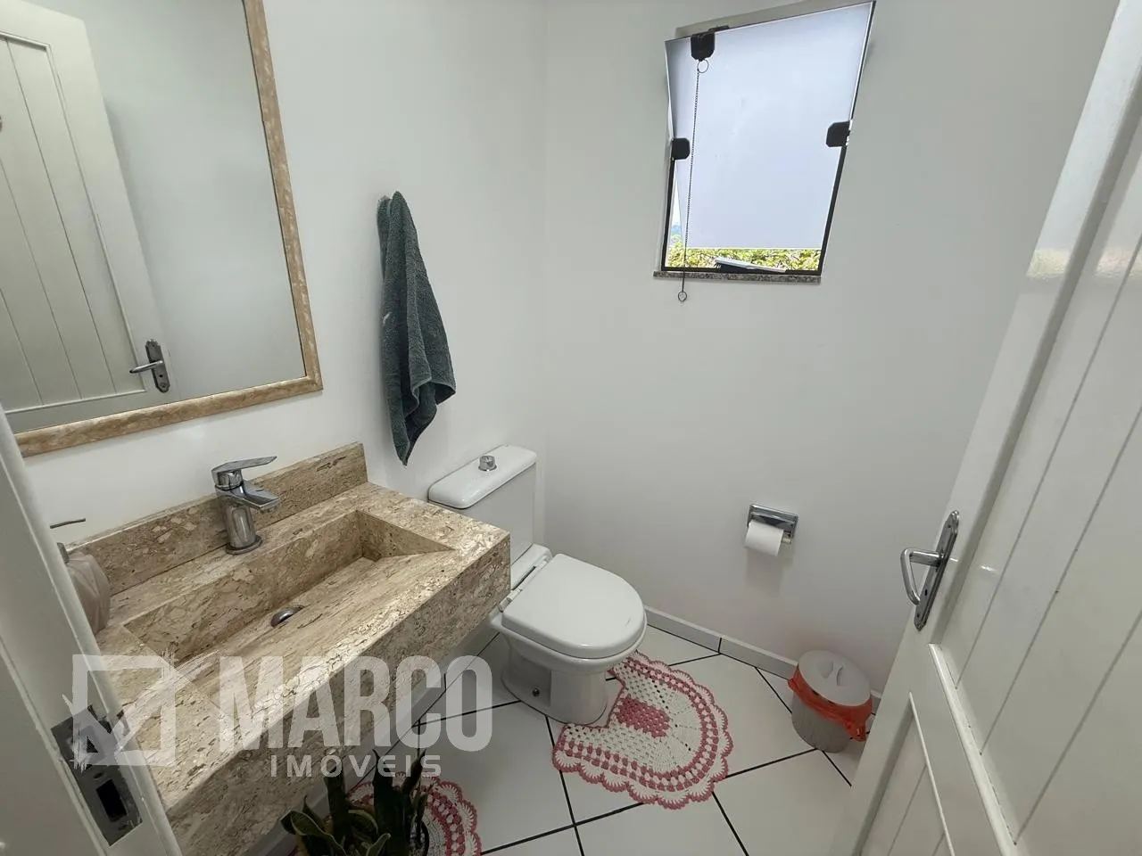 Casa de Alto Padrão com Piscina de Água Salgada e Vista Incrível no Centro de Pomerode/SC — foto 7