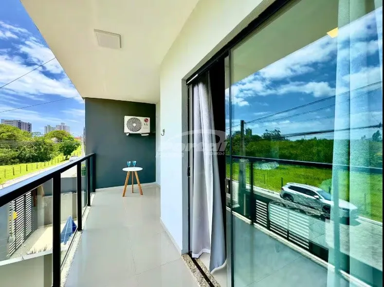 Espetacular sobrado no centro de Balneário Piçarras. - foto 1