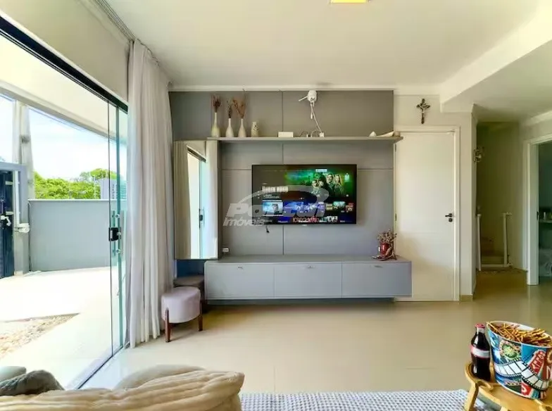 Espetacular sobrado no centro de Balneário Piçarras. — foto 2