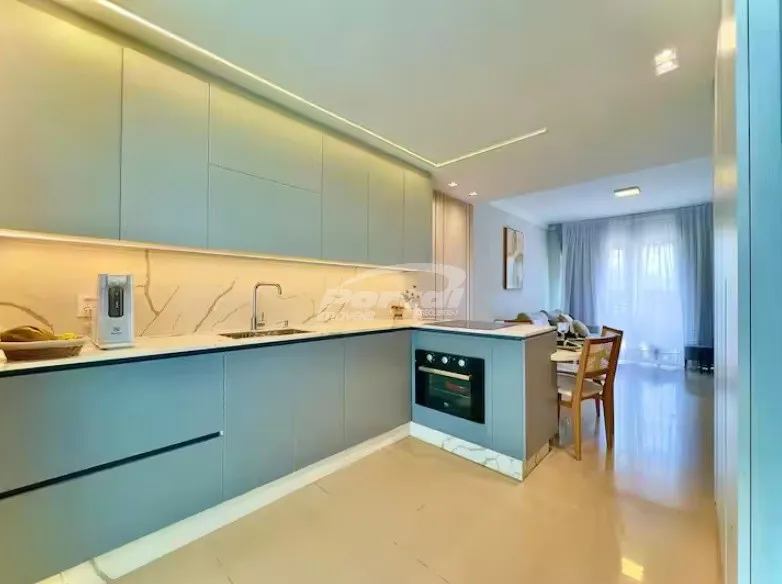 Espetacular sobrado no centro de Balneário Piçarras. — foto 5