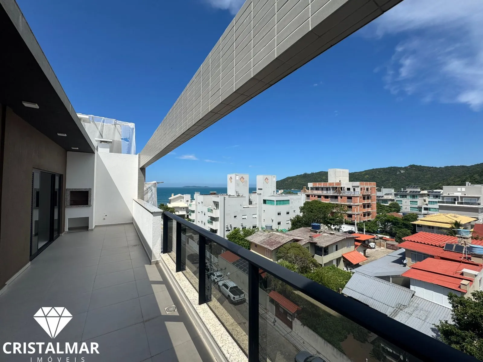 Cobertura duplex 3 suítes a 100m do Canto Grande com vista incrível - foto 1