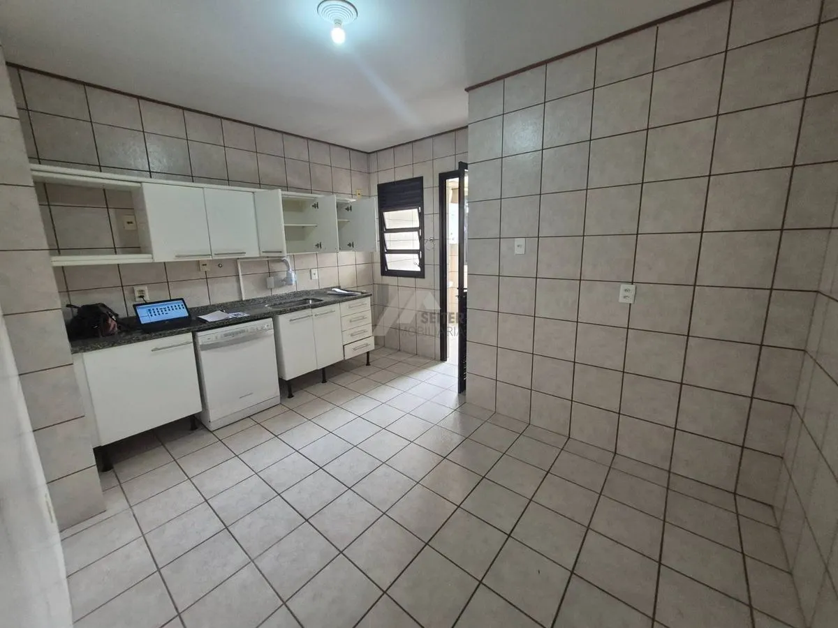 Apartamento de 3 quartos para alugar centro — foto 2