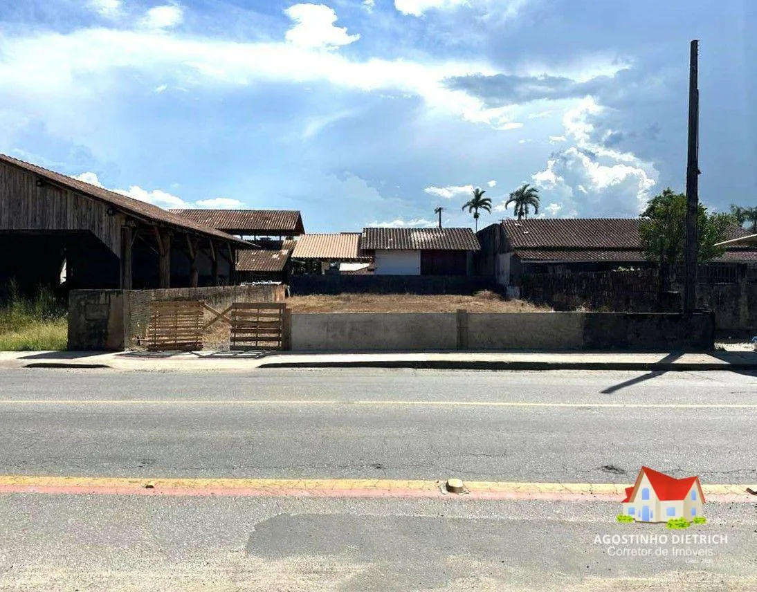 Lindo Terreno Fazendo Frente P/Tuiuti C/Area de 331,00 m2 Aterrado e Parte Murado No Bairro J.Paraiso! - foto 1