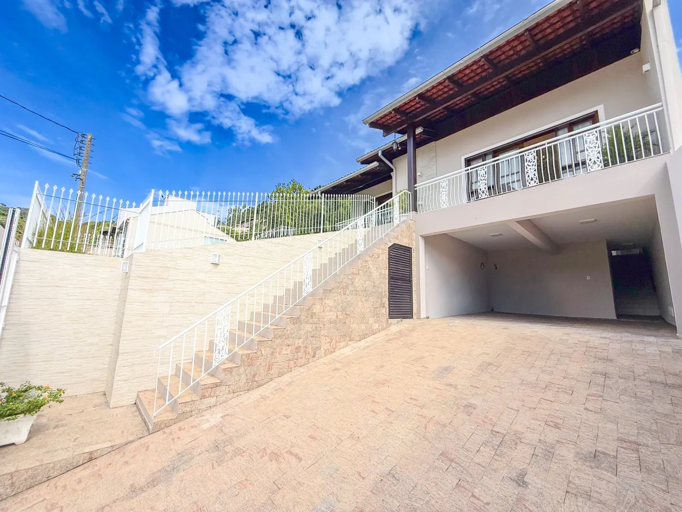 Casa para Venda em Blumenau, Garcia, 3 dormitórios, 1 suíte, 3 banheiros, 2 vagas — foto 2