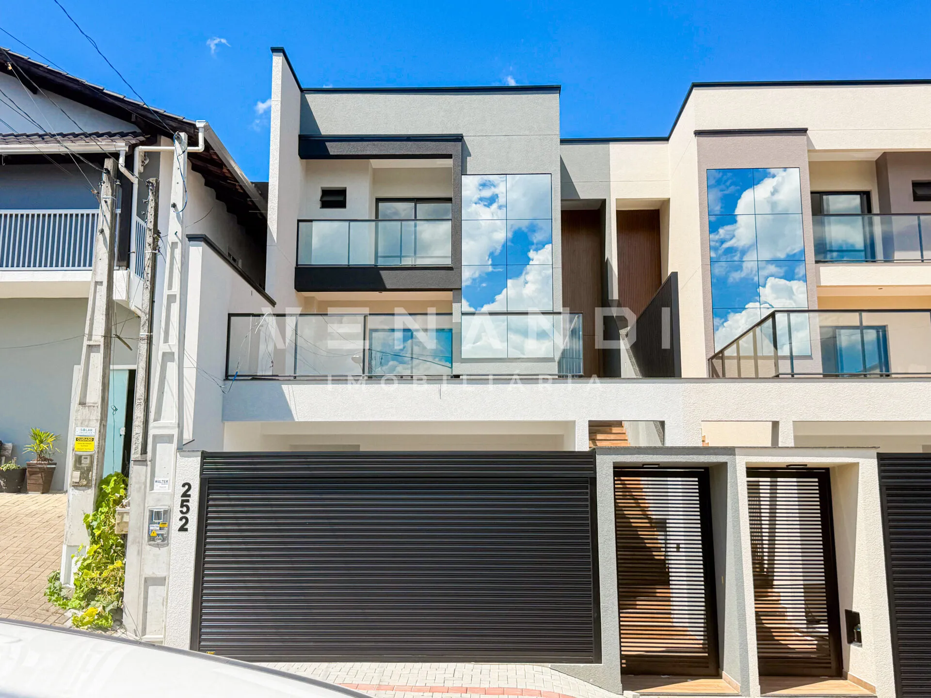 Sobrado Alto Padrão - Tapajós / Indaial - foto 1