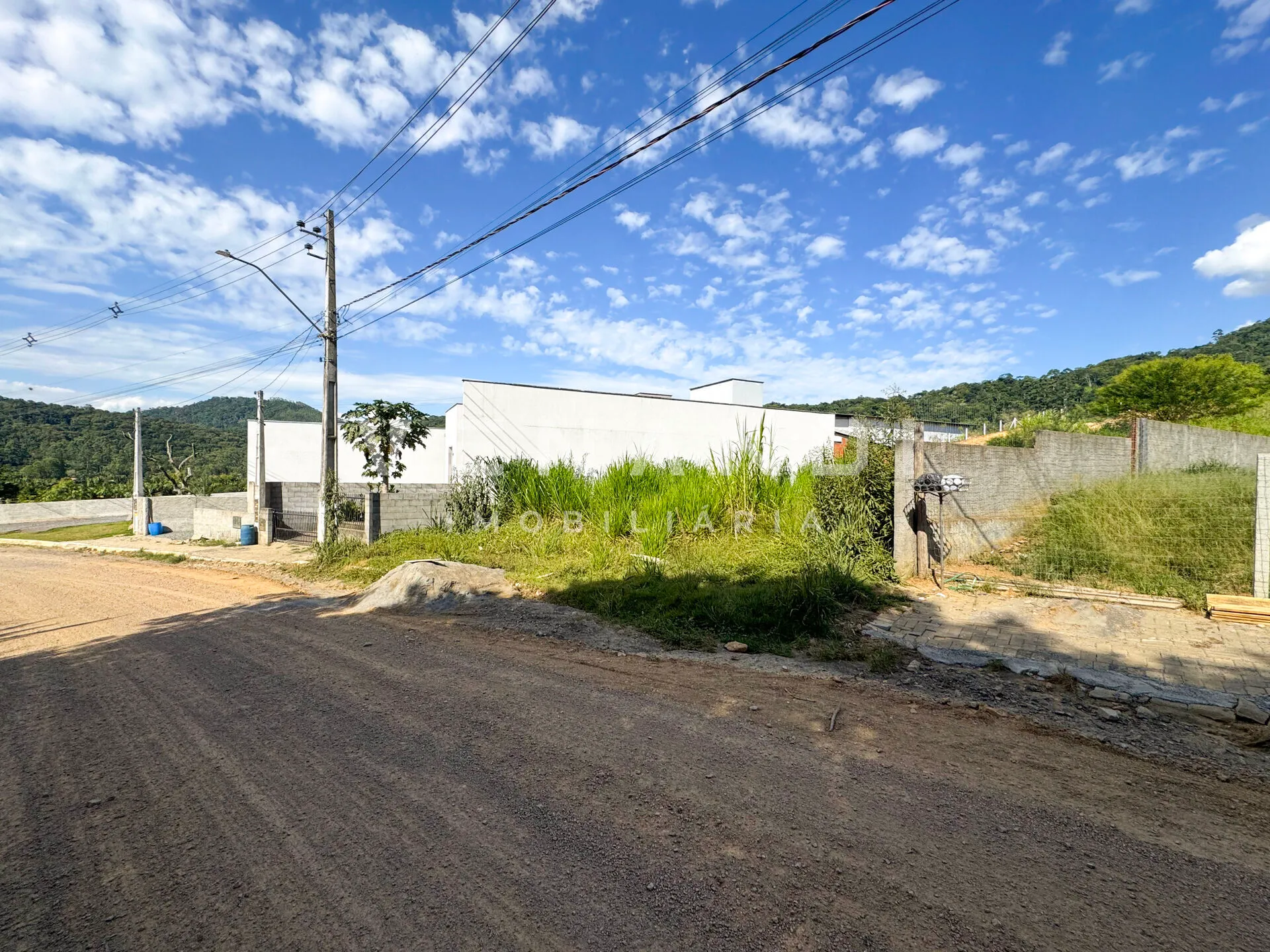 TERRENO URBANO | Plano e Parcialmente murado — foto 3