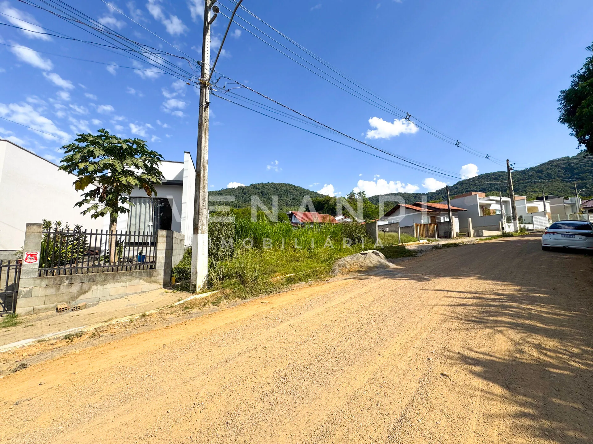 TERRENO URBANO | Plano e Parcialmente murado — foto 4