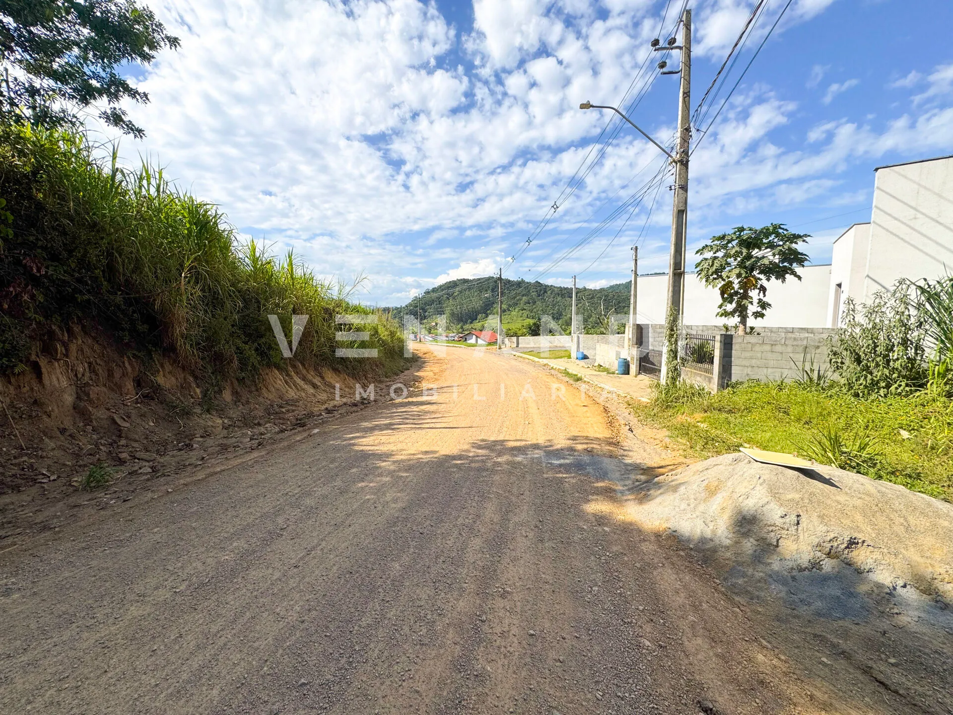 TERRENO URBANO | Plano e Parcialmente murado — foto 5
