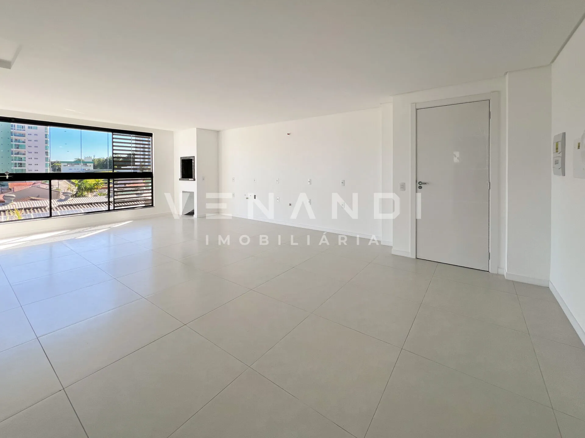 Excelente Apartamento de 03 quartos sendo 01 suíte no Bairro dos Estados em Indaial — foto 5
