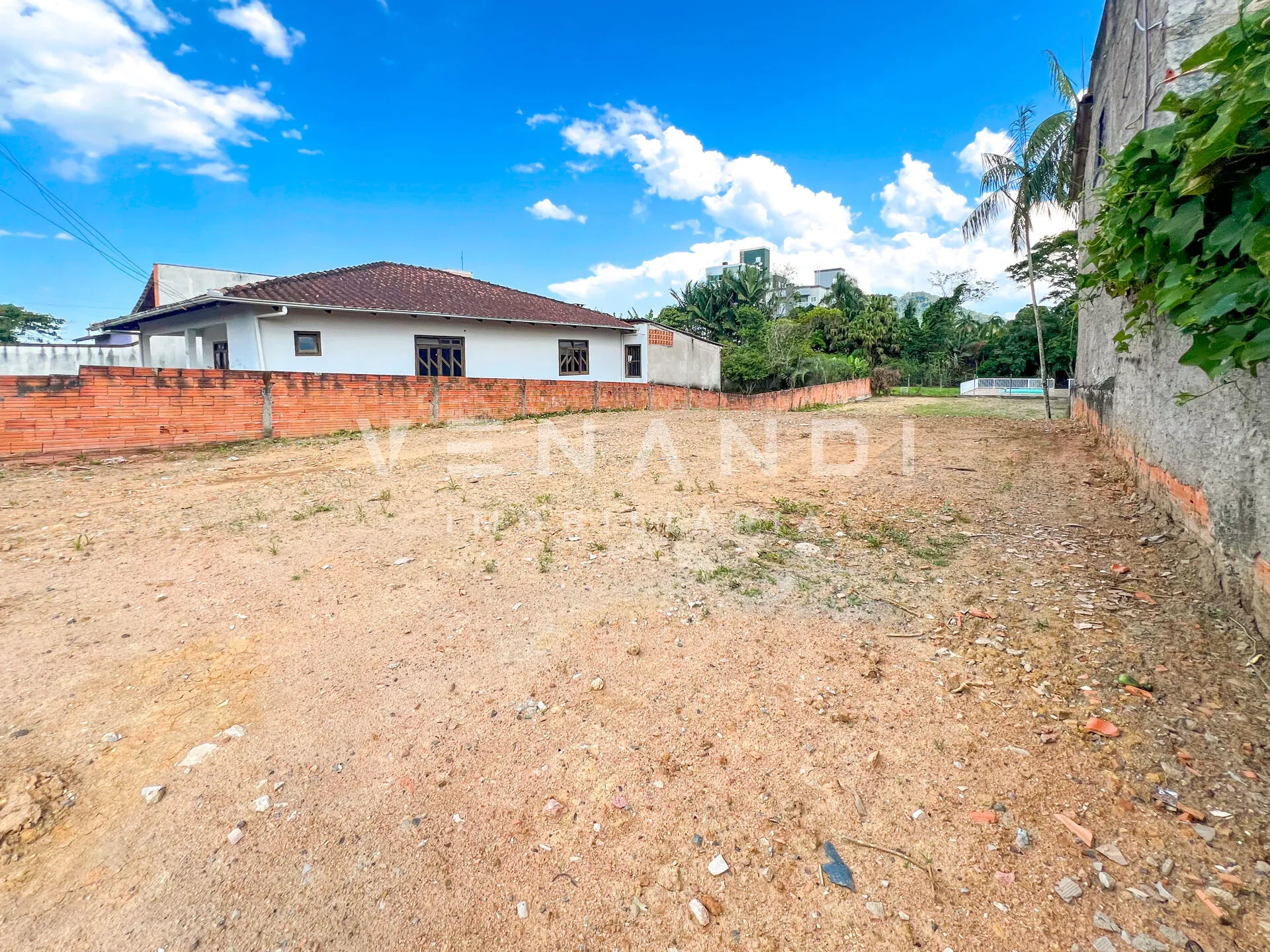 Excelente Terreno com potencial comercial/misto no coração do bairro Carijós! — foto 3