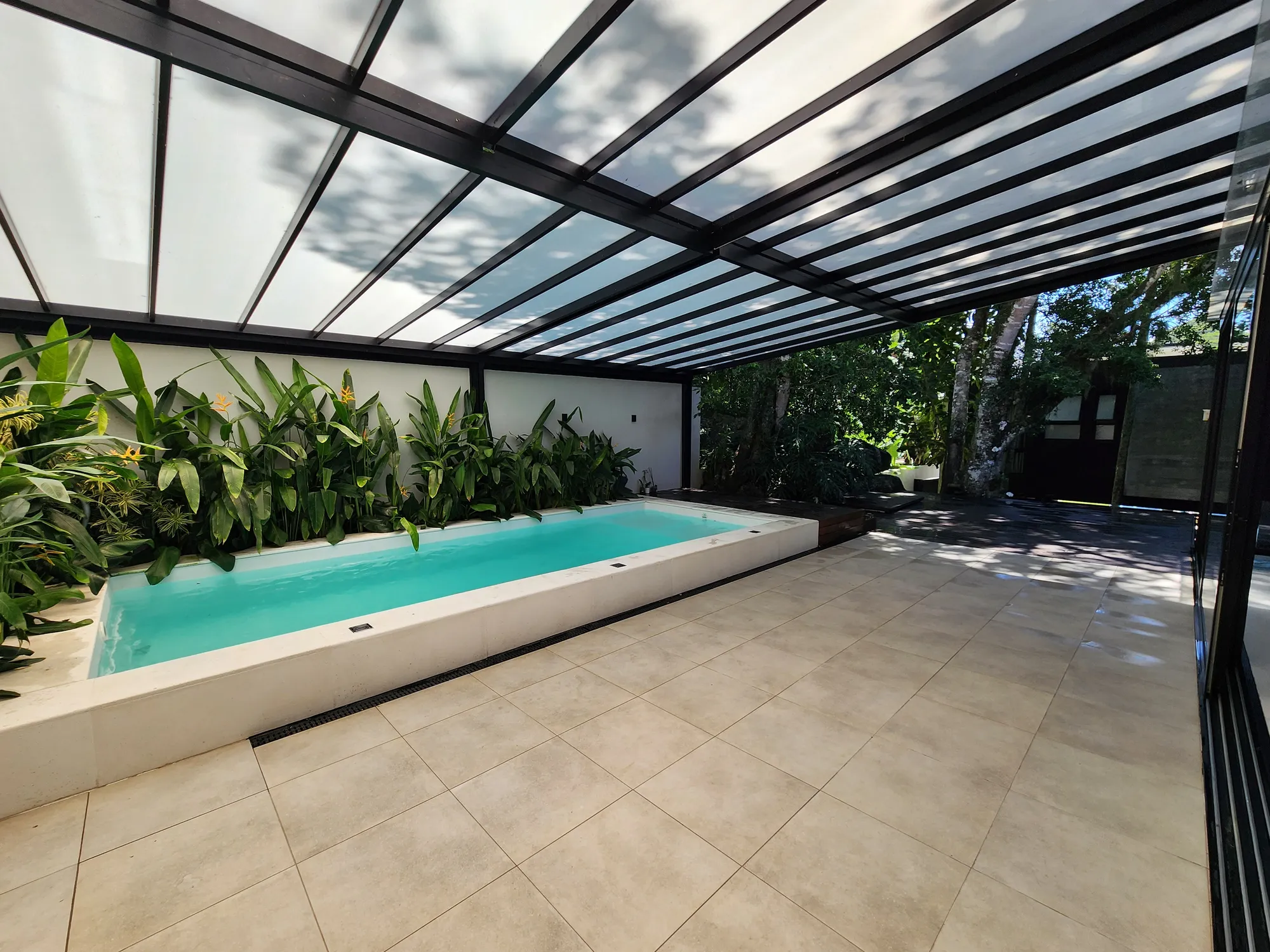 Casa em Cond. Fechado em Balneário Camboriú — foto 2