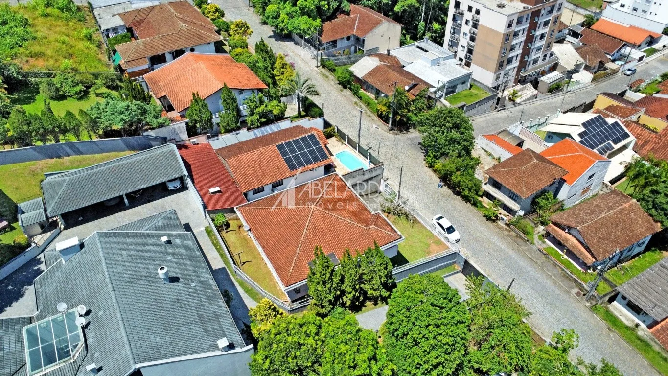 CASA AMPLA, COM TRÊS DORMITÓRIOS, TERRENO ZR3 - BAIRRO ESCOLA AGRÍCOLA — foto 3