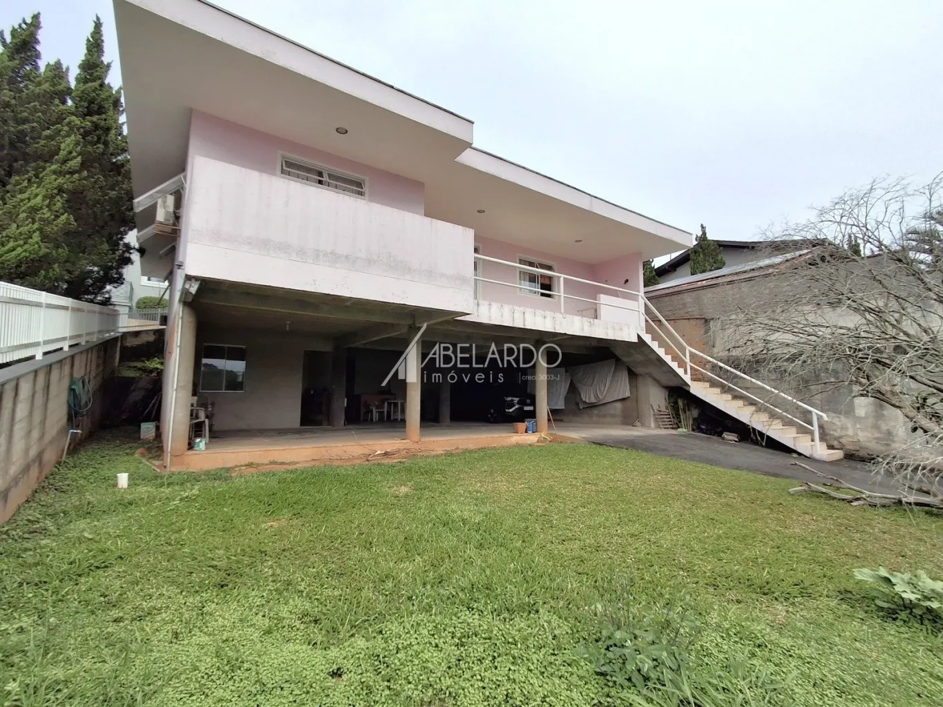 CASA AMPLA, COM TRÊS DORMITÓRIOS, TERRENO ZR3 - BAIRRO ESCOLA AGRÍCOLA — foto 7