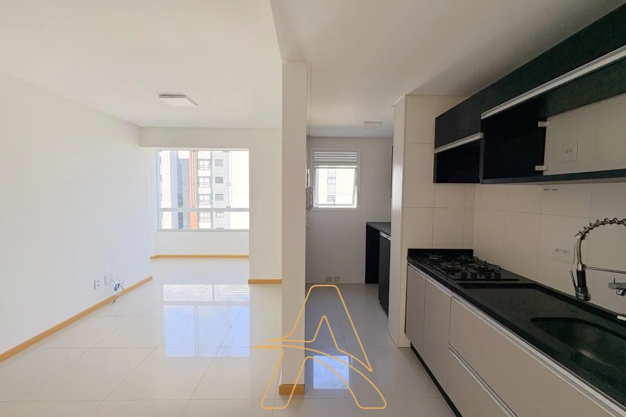 Apartamento em Andar Alto ao Lado da FURB - 1 Suíte + Sacada com Churrasqueira - foto 1