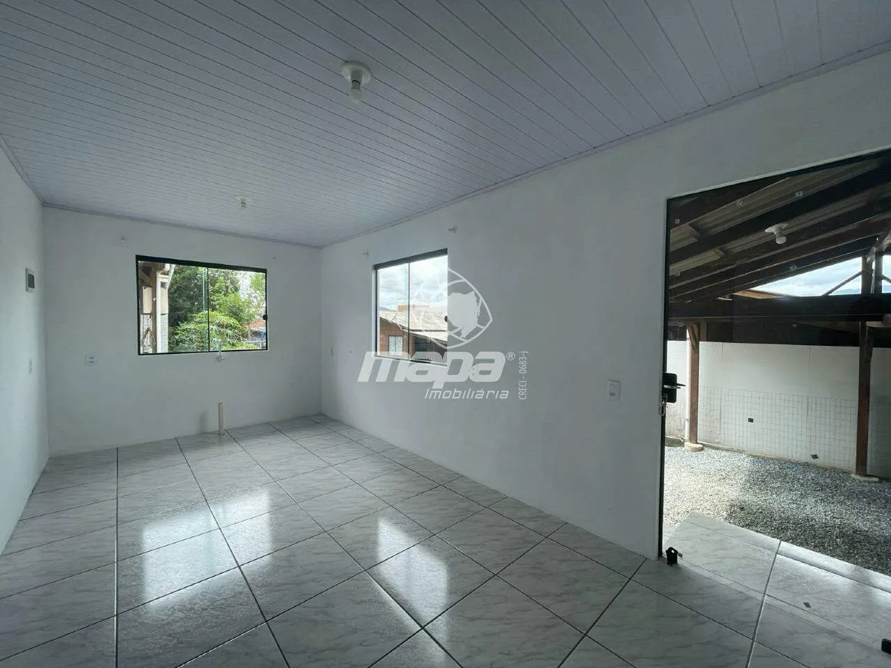 Casa para locação no bairro Rio Morto — foto 3