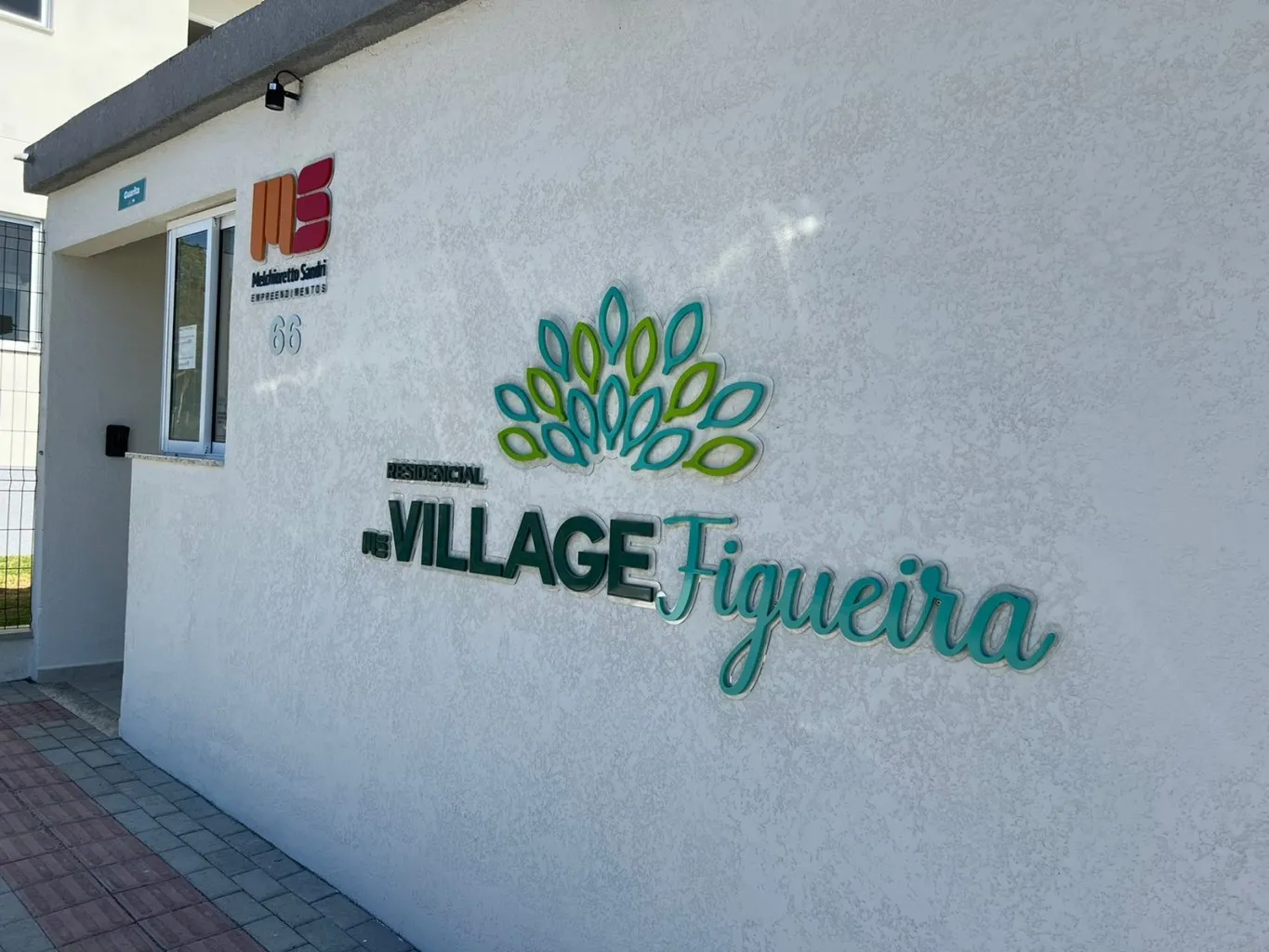 Apartamento- 2 dormitórios- Bairro Figueira — foto 2