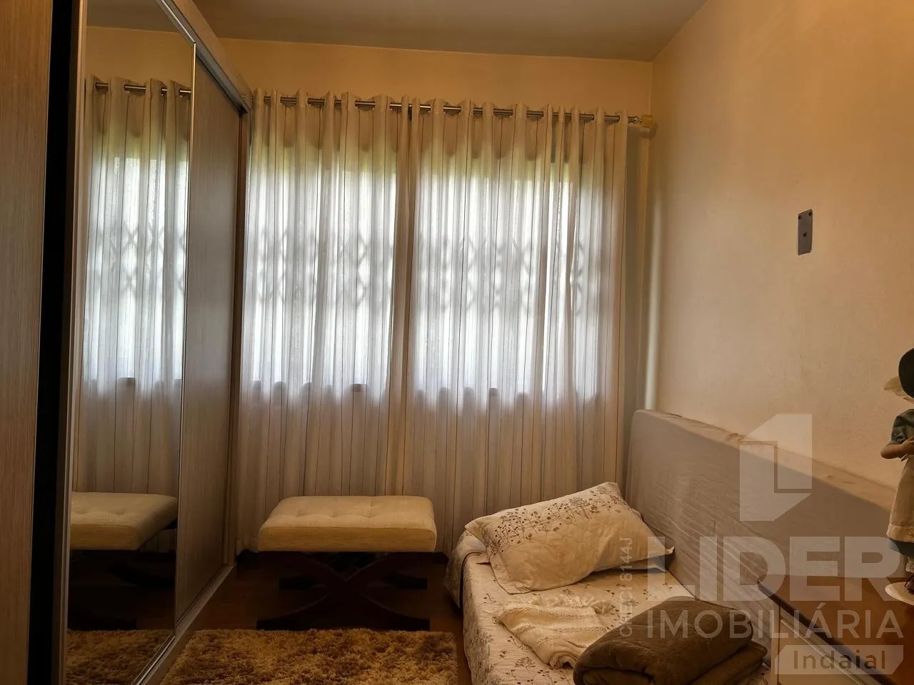 Casa com 211,07 m de área construída e área de festas — foto 6